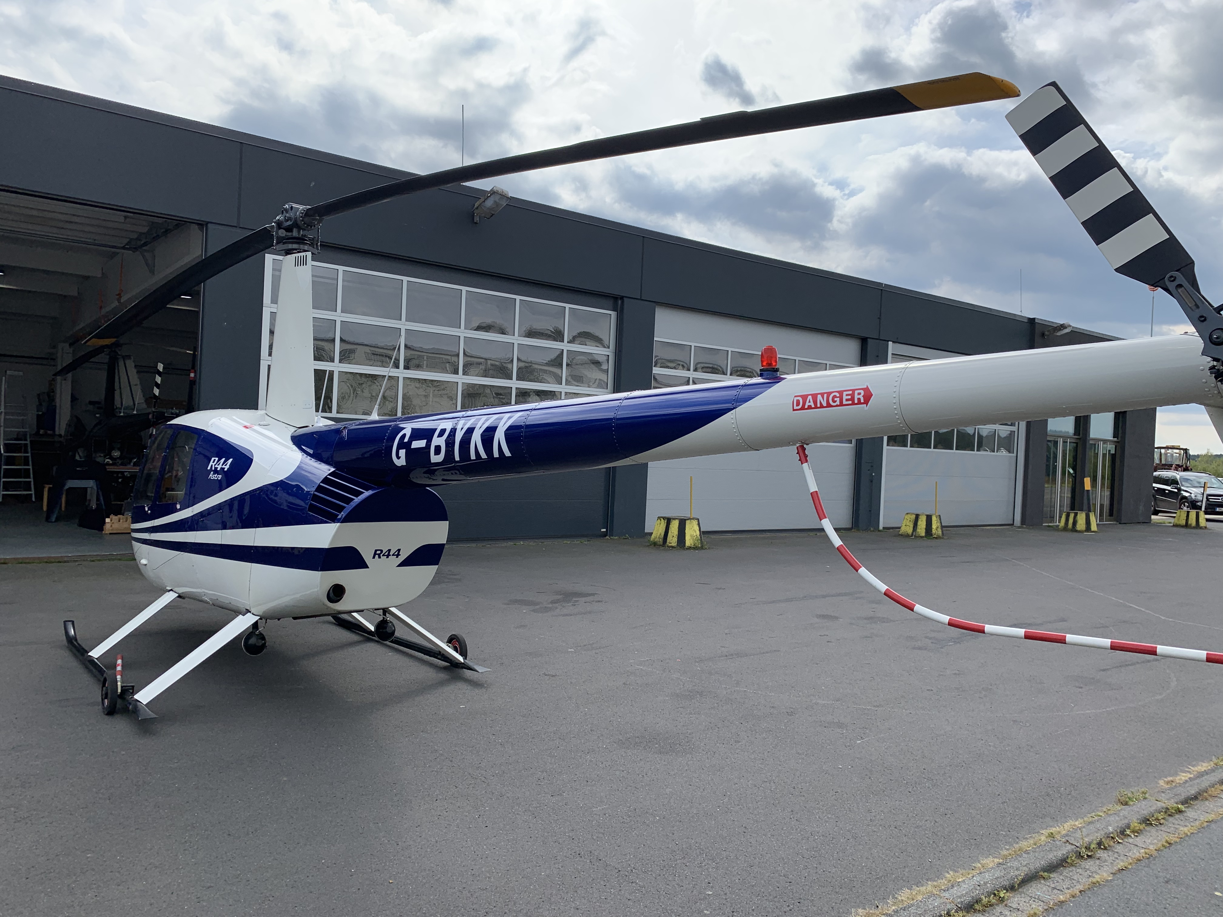 1999 Robinson R-44 Raven, photo 5